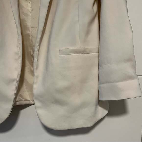 H&M | White Blazer Jacket - Picture 5 of 16